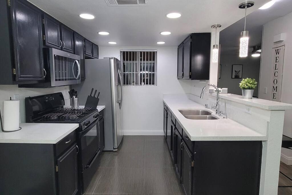 L - Fully Remodeled And Professionally Decorated Лас-Вегас Экстерьер фото